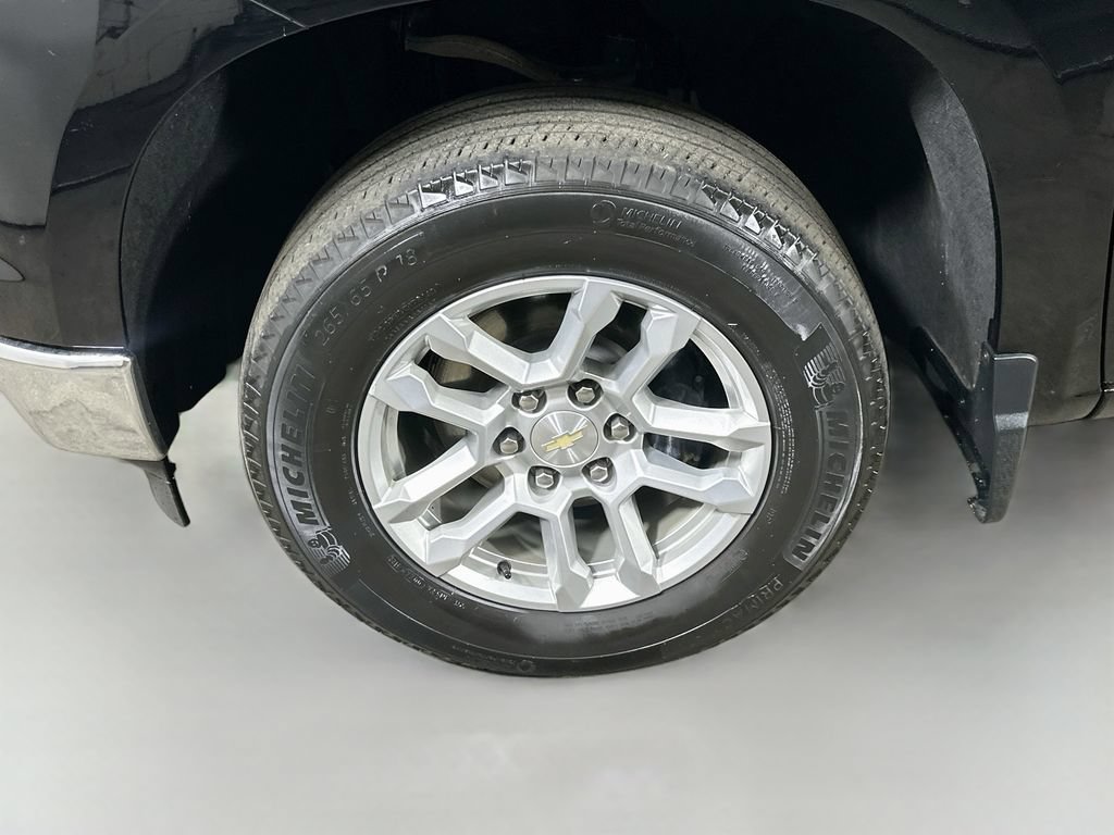 Used 2023 Chevrolet Silverado 1500 LT AWD/4WD image 8