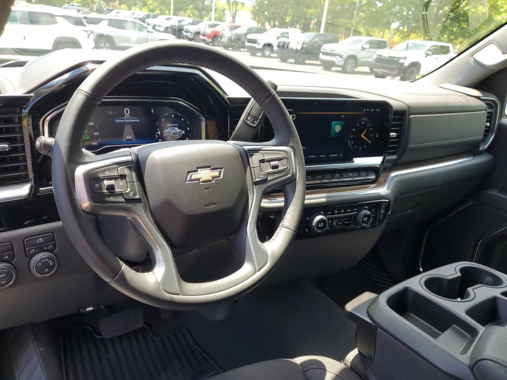 Certified 2024 Chevrolet Silverado 1500 LT AWD/4WD image 7