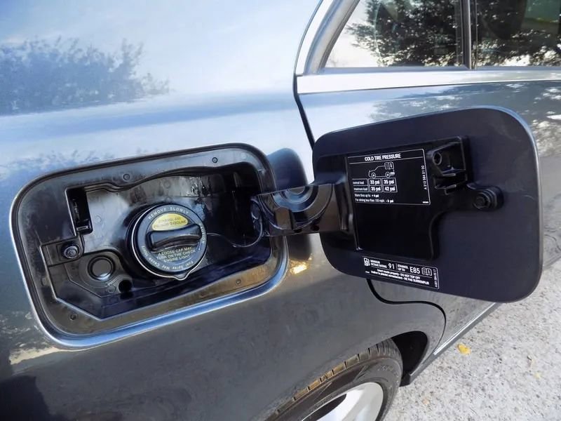 Used 2014 Mercedes-Benz E 350 Sedan image 39