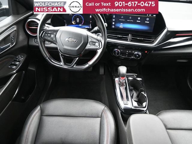 Used 2024 Chevrolet Trax RS w/ Sunroof Package image 12