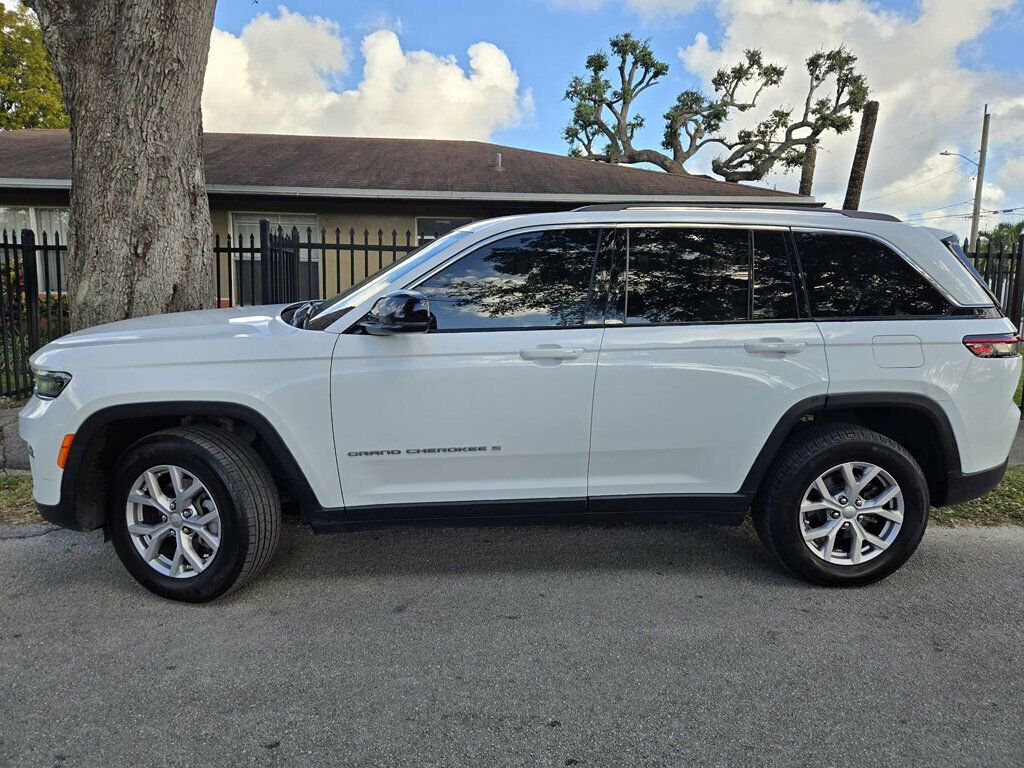 Used 2022 Jeep Grand Cherokee Limited image 5