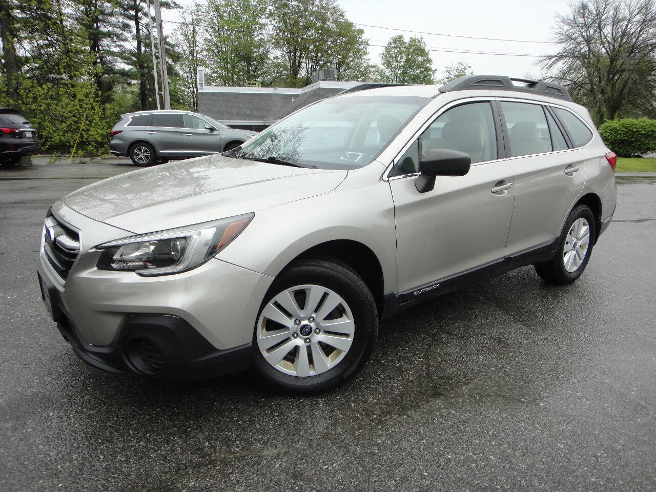 Used 2019 Subaru Outback 2.5i AWD/4WD image 1