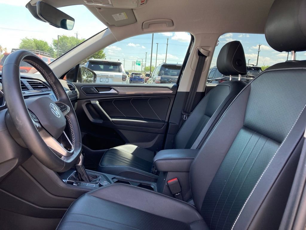 Used 2022 Volkswagen Tiguan SE image 24