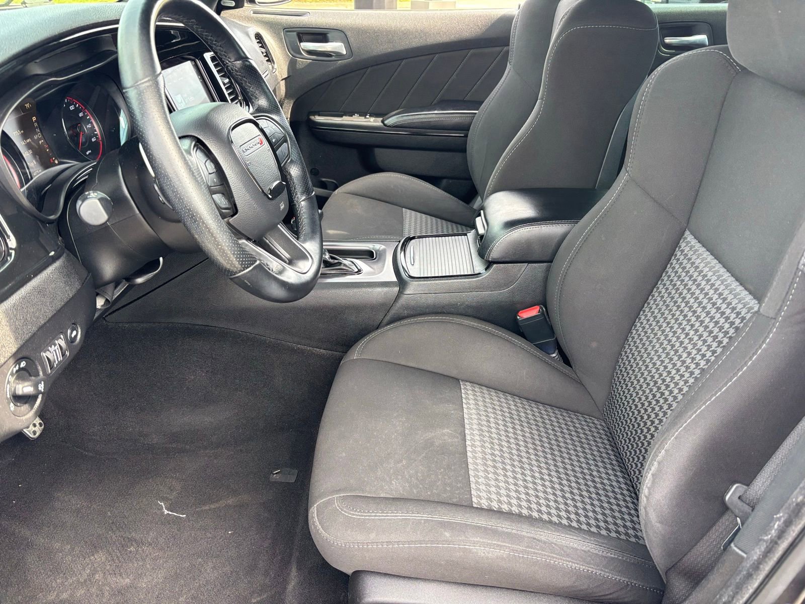 Used 2021 Dodge Charger R/T w/ Blacktop Package image 19