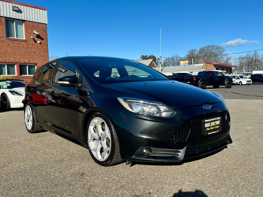 Used 2014 Ford Focus ST w/ Equipment Group 202A image 3