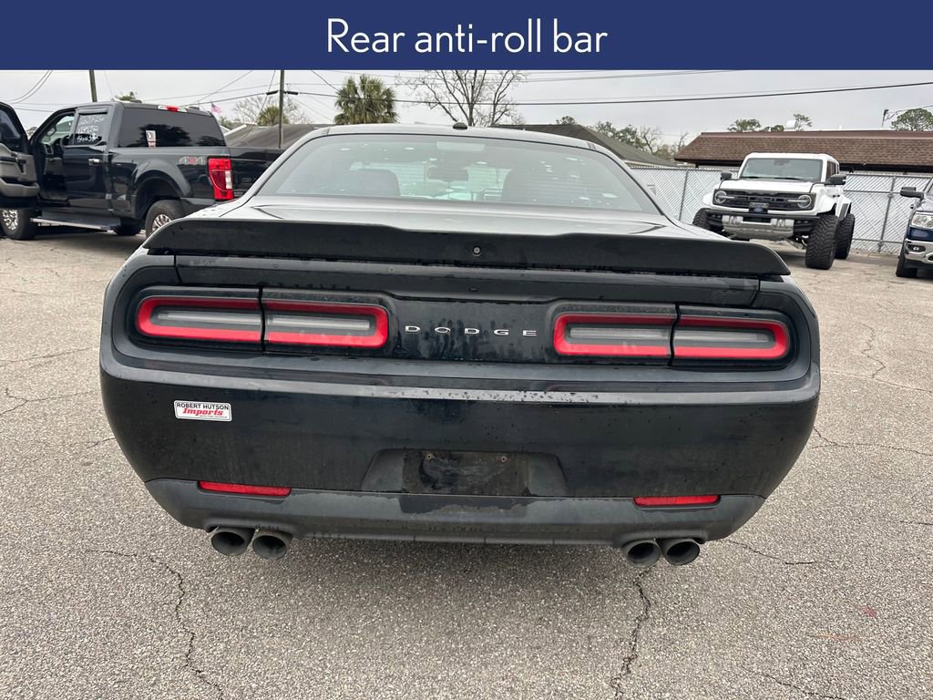 Used 2019 Dodge Challenger SXT image 6