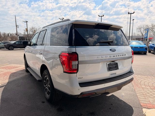 Used 2024 Ford Expedition XLT image 5