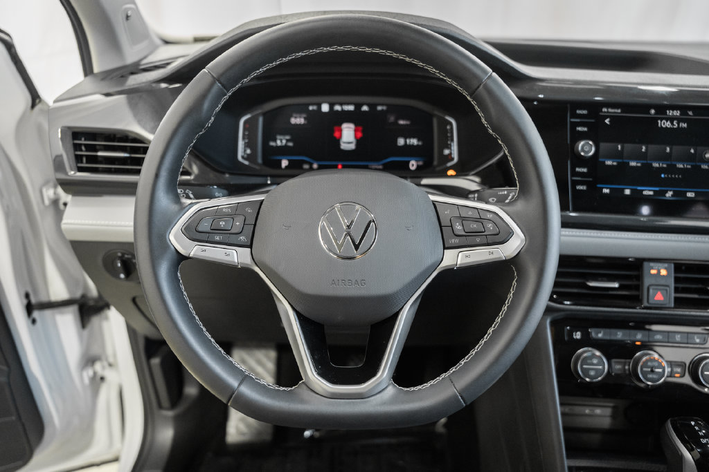 Used 2024 Volkswagen Taos SEL AWD/4WD image 28