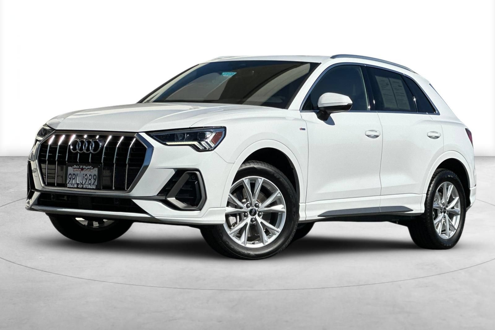 Used 2025 Audi Q3 2.0T Premium AWD/4WD image 2