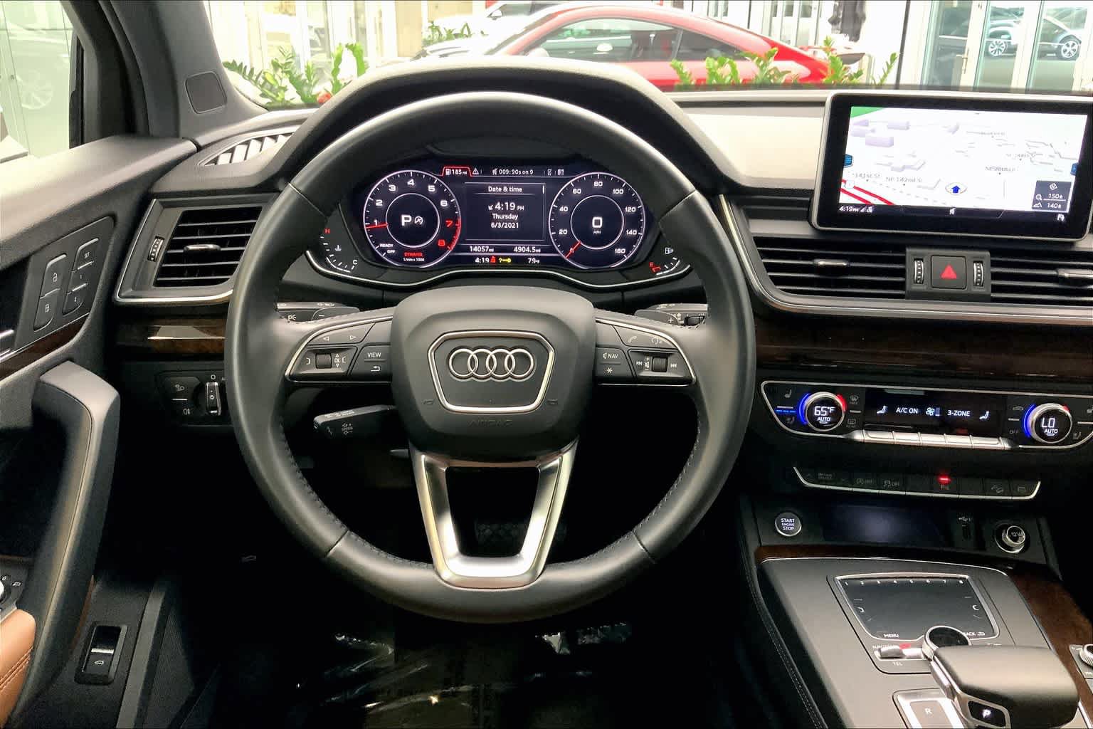 Used 2019 Audi Q5 2.0T Premium Plus w/ Premium Plus Package AWD/4WD image 5