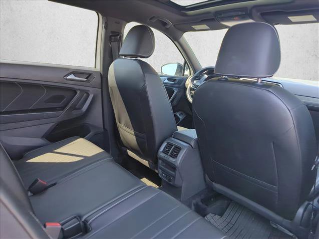Used 2022 Volkswagen Tiguan SE R-Line FWD image 25