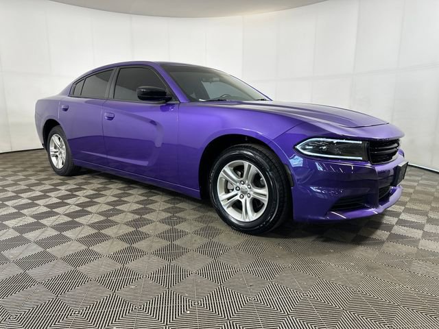 Used 2023 Dodge Charger SXT w/ Cold Weather Package image 2