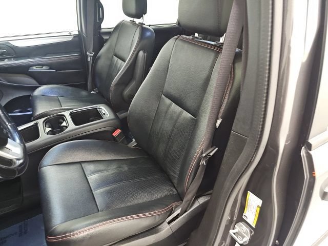 Used 2020 Dodge Grand Caravan GT FWD image 14