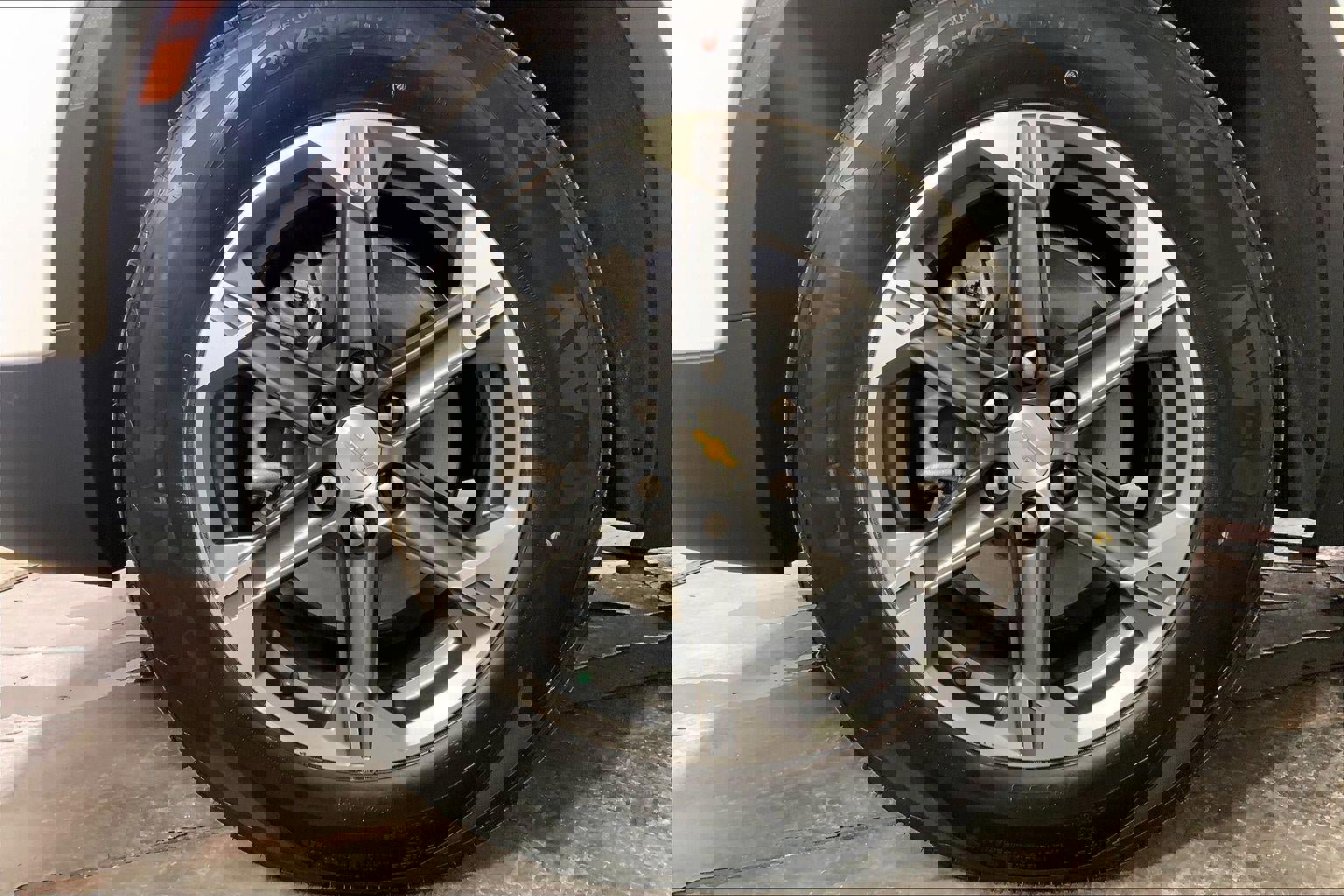 Used 2025 Chevrolet Blazer LT image 9