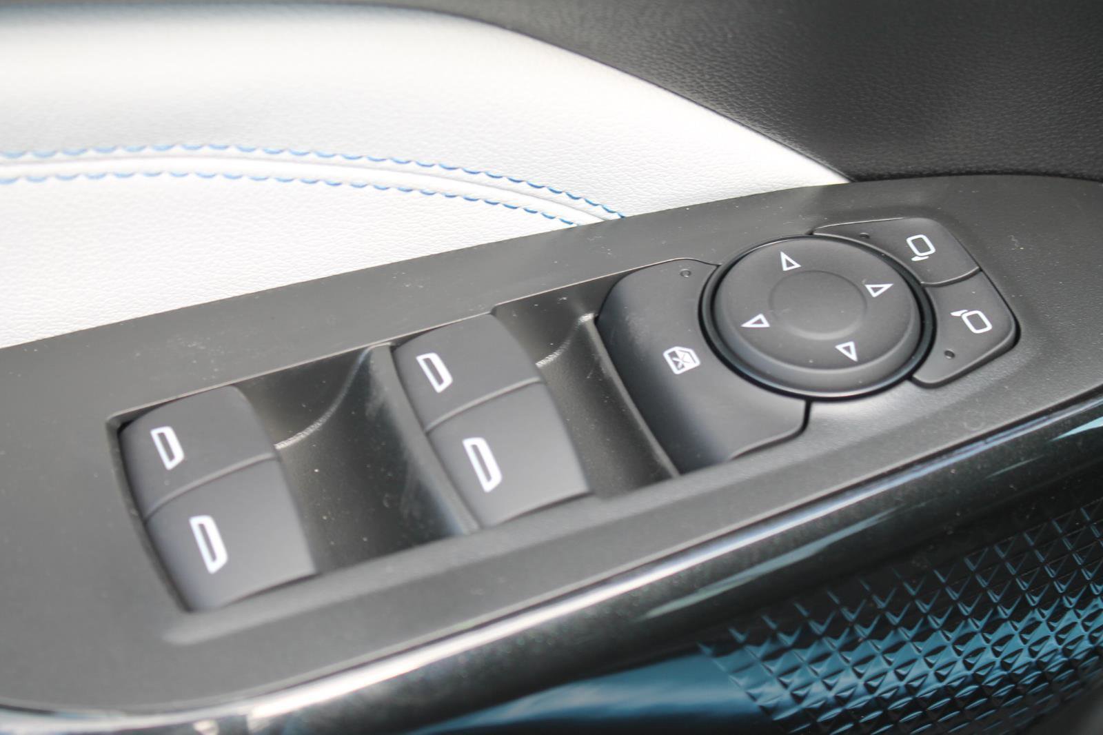 New 2026 Chevrolet Trax LT w/ Driver Confidence Package image 12