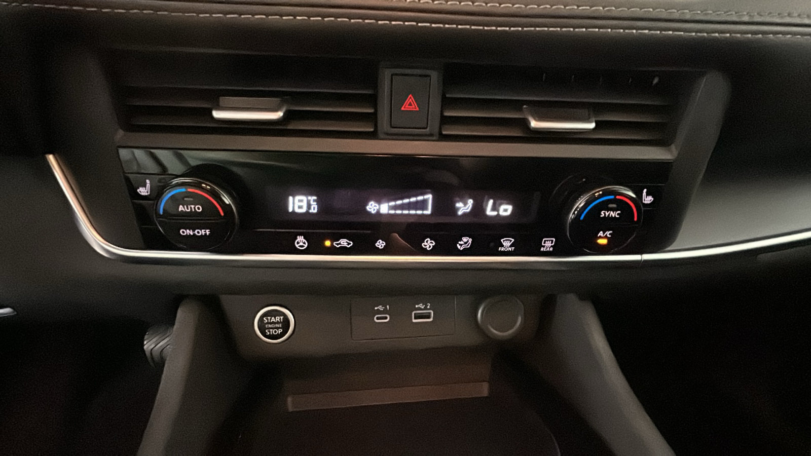 Used 2023 Nissan Rogue S AWD/4WD image 26