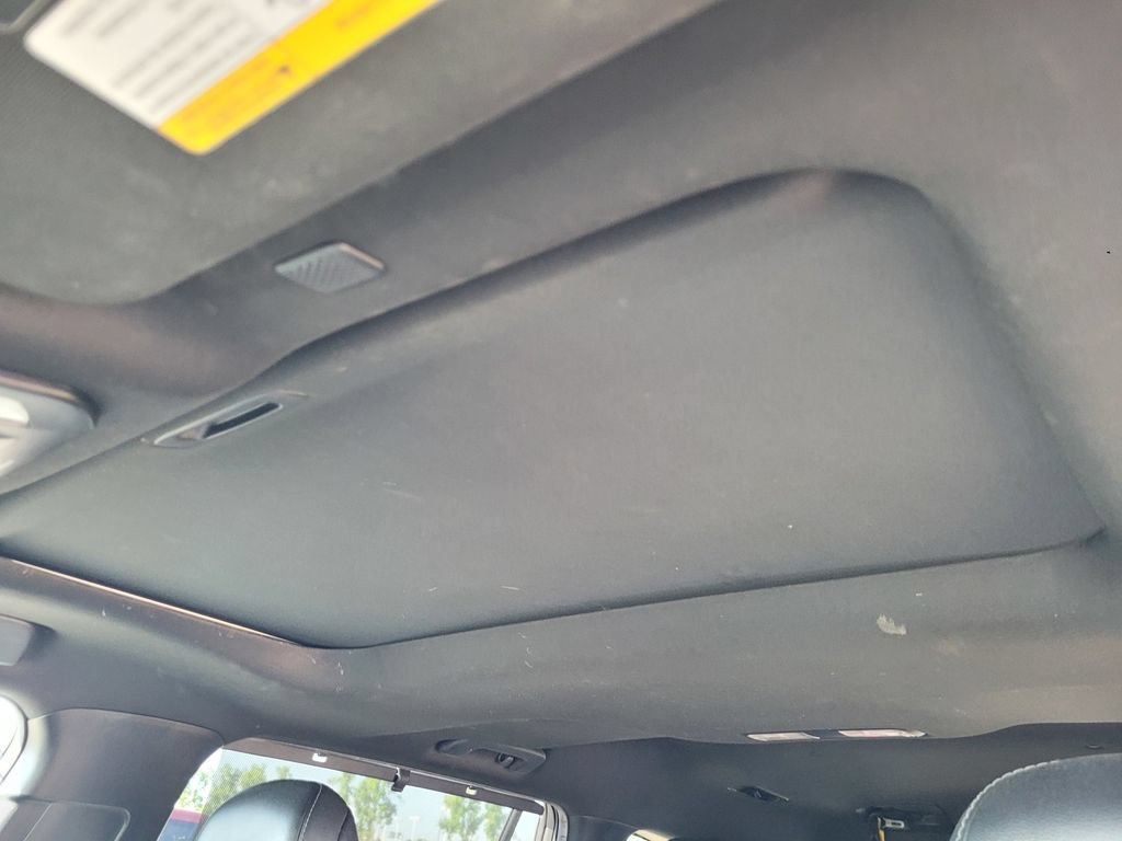 Used 2022 Toyota Highlander XSE AWD/4WD image 13