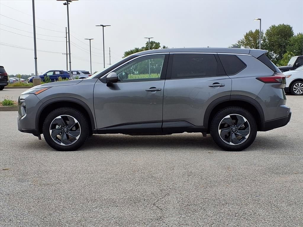 Used 2024 Nissan Rogue SV image 23