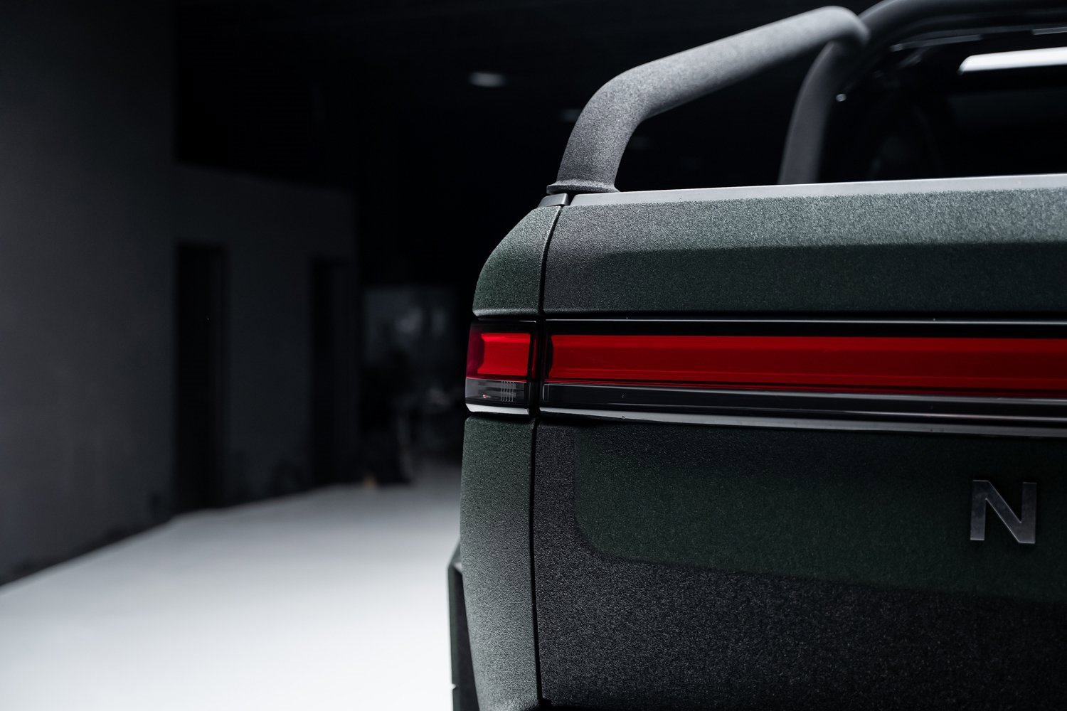 Used 2022 Rivian R1T Adventure image 27