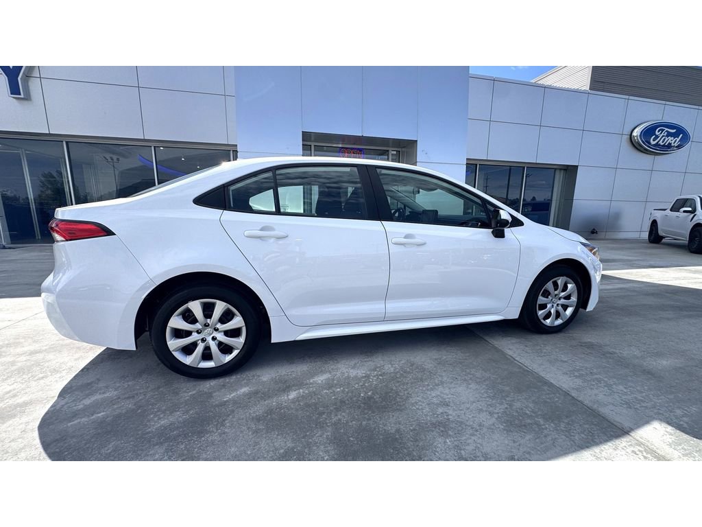 Used 2024 Toyota Corolla LE image 8