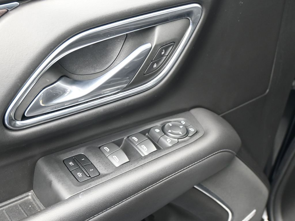 Used 2023 Chevrolet Tahoe Z71 w/ Luxury Package image 17