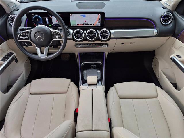 Used 2023 Mercedes-Benz EQB 300 4MATIC w/ Pinnacle Package image 16