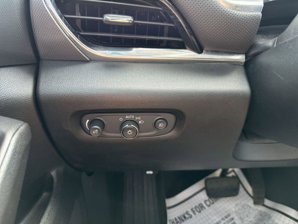 Used 2020 Chevrolet Traverse Premier image 18