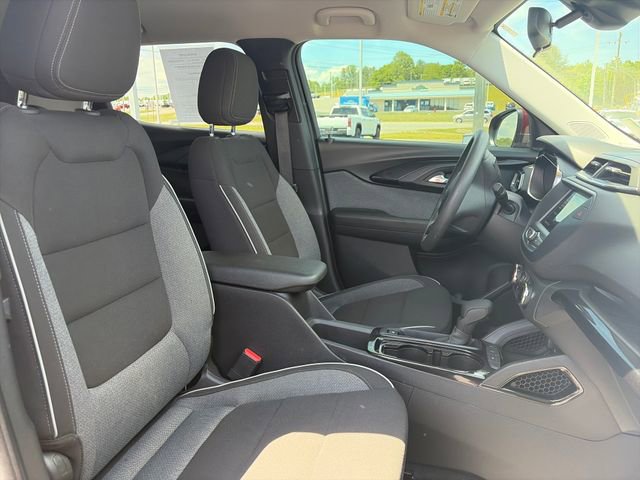 Used 2022 Chevrolet TrailBlazer LT w/ Driver Confidence Package FWD image 12
