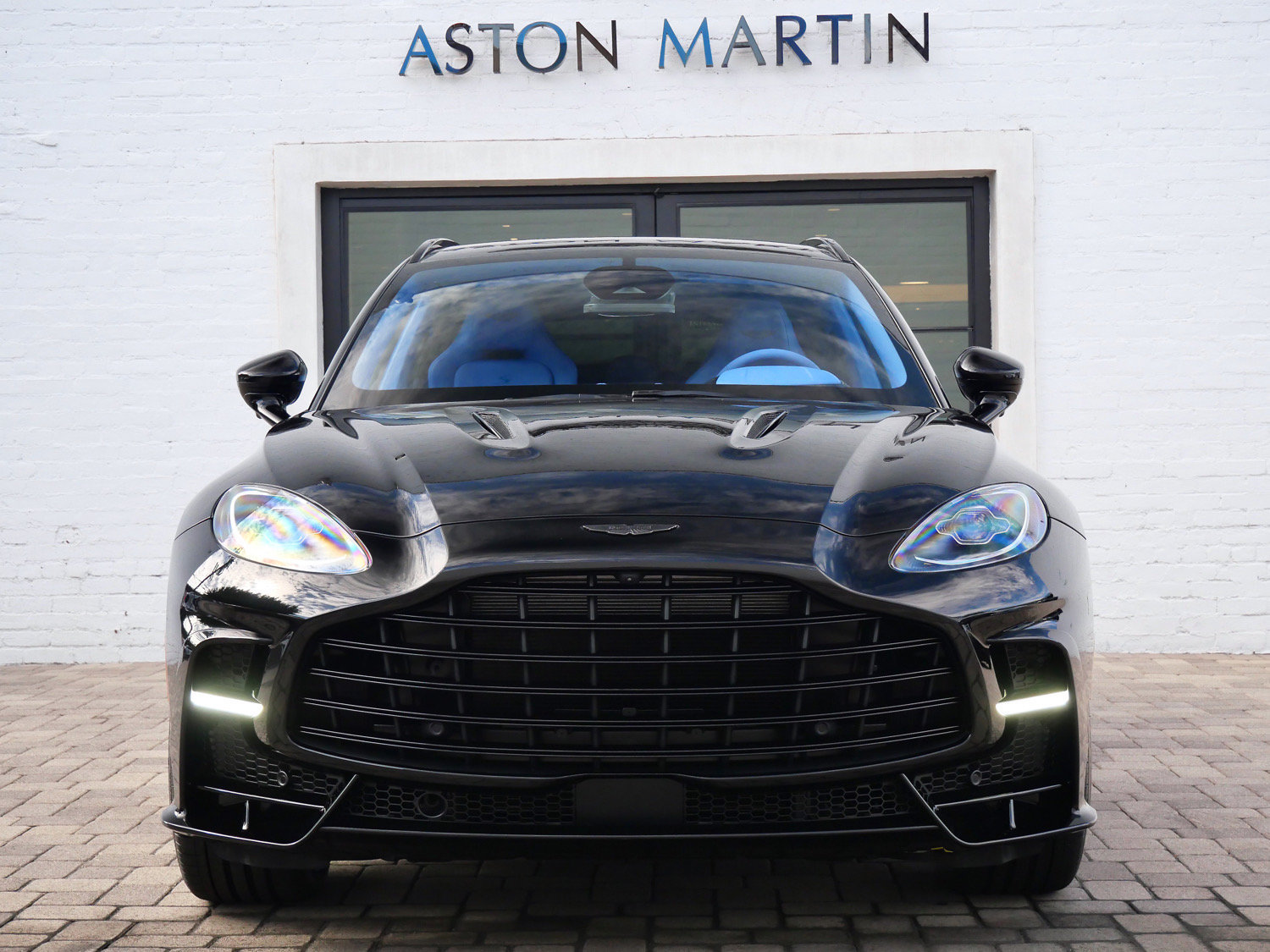 New 2026 Aston Martin DBX S AWD/4WD image 7