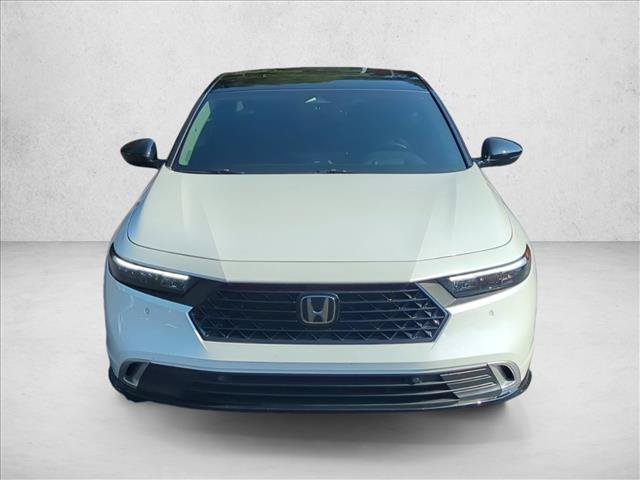 Used 2025 Honda Accord Touring image 2