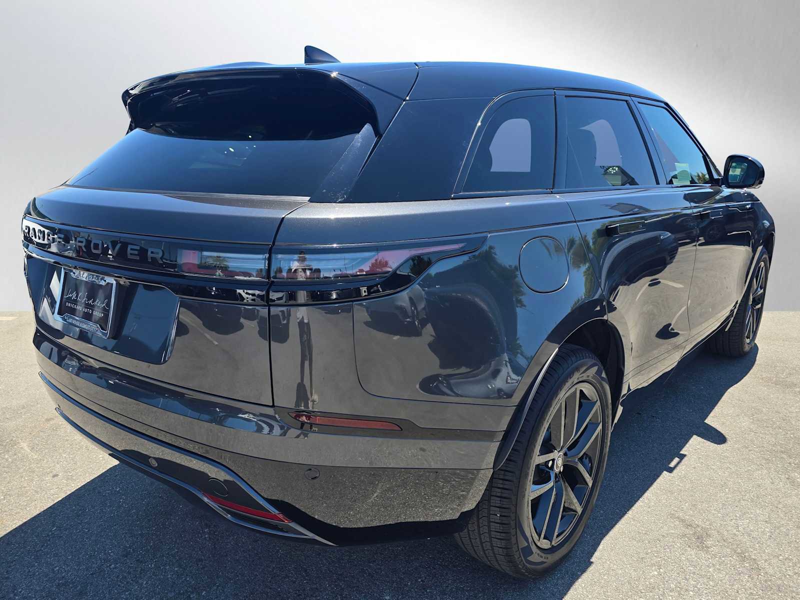 Used 2026 Land Rover Range Rover Velar Dynamic SE image 7