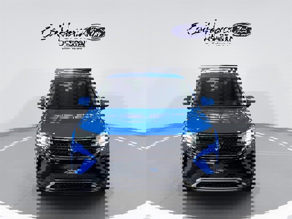 Used 2022 Volkswagen Taos SE image 2