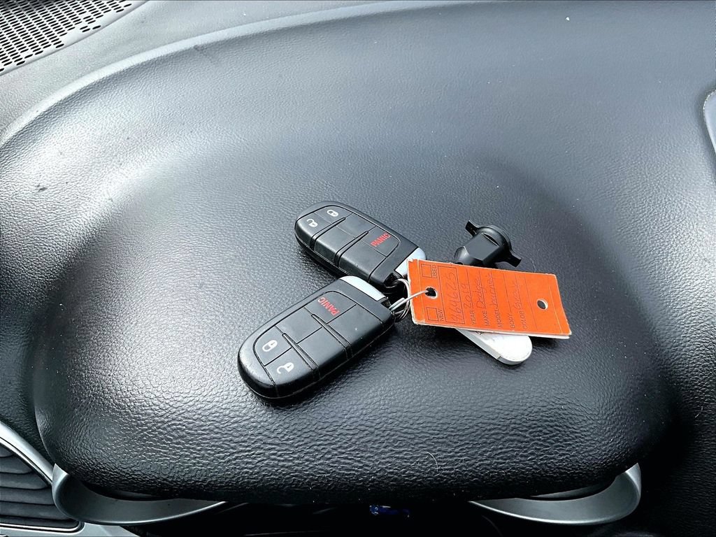 Used 2019 Dodge Journey SE FWD image 12