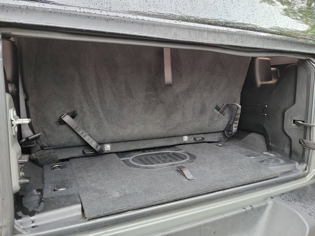Used 2022 Jeep Wrangler Willys image 11