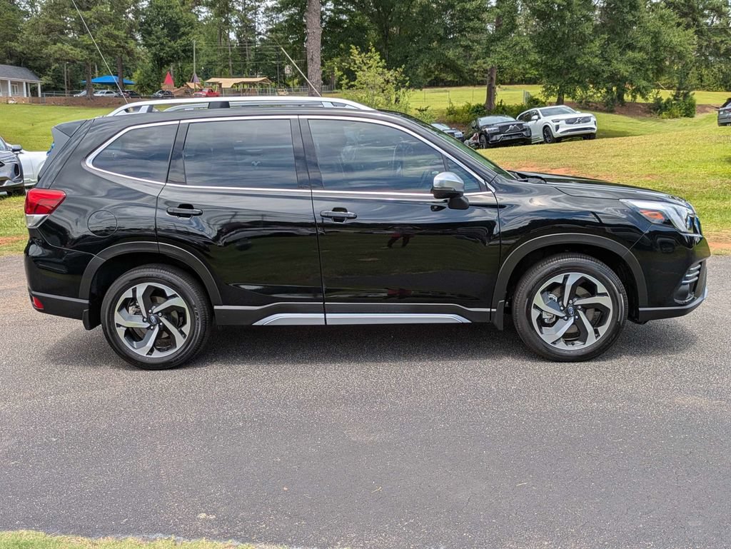 Used 2024 Subaru Forester Touring w/ Convenience Package AWD/4WD image 7
