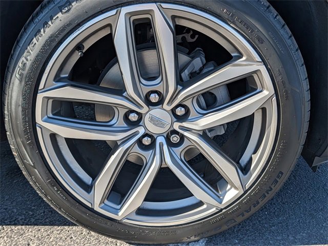 Used 2023 Cadillac XT4 Sport image 23