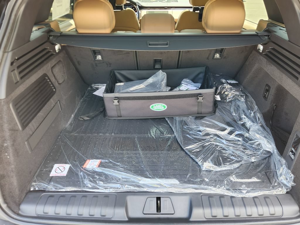 New 2026 Land Rover Range Rover Sport SE AWD/4WD image 15