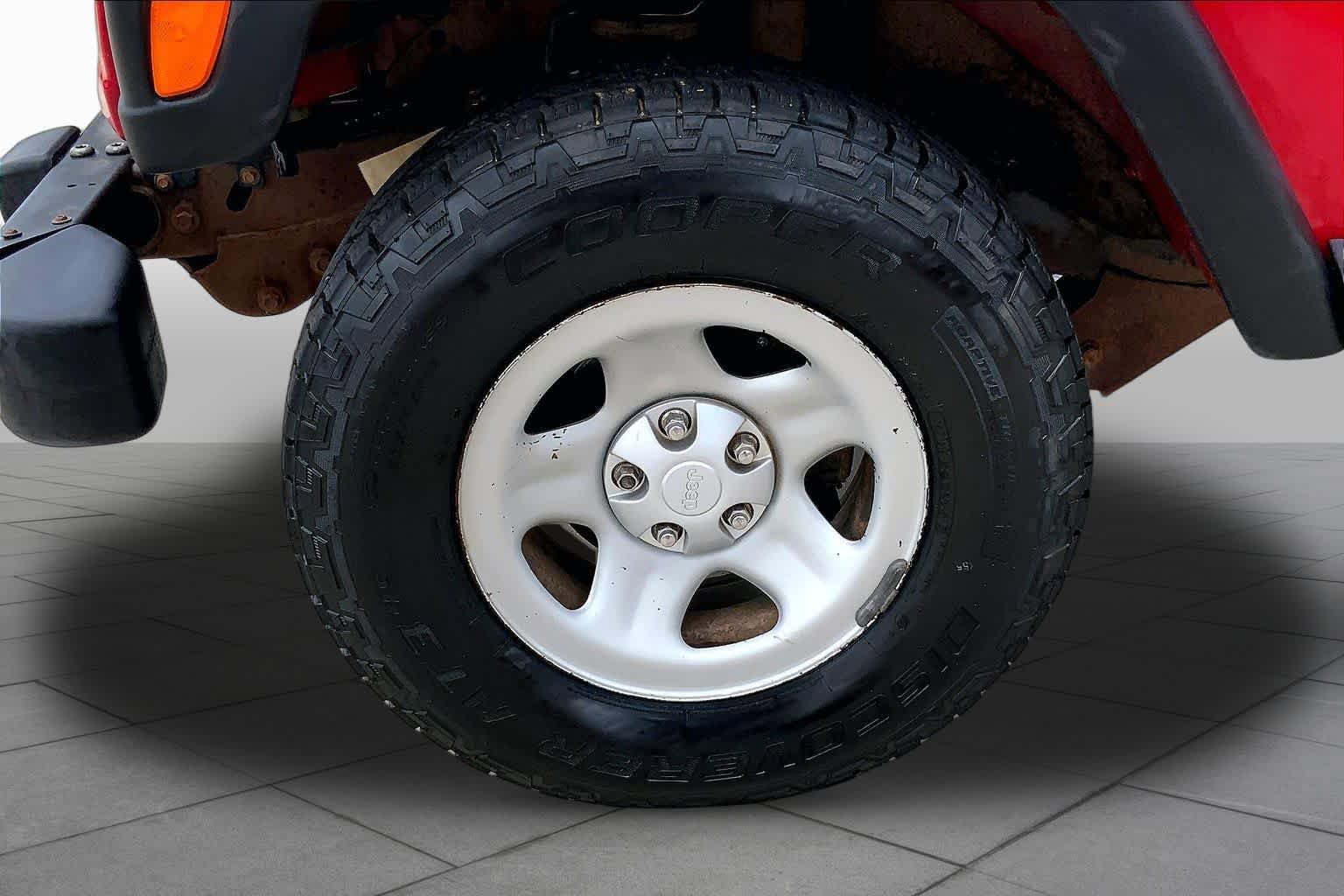 Used 2005 Jeep Wrangler X AWD/4WD image 10