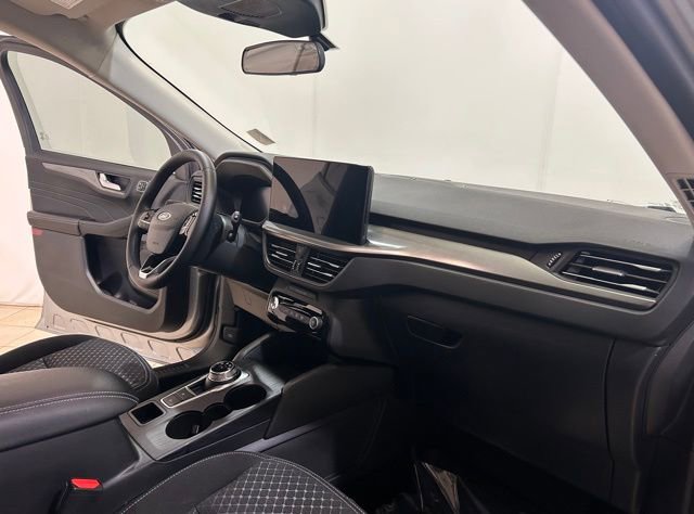 Used 2023 Ford Escape Active w/ Tech Pack #2 image 18
