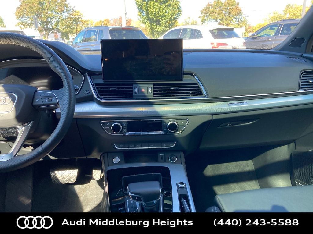 Certified 2024 Audi Q5 2.0T Premium Plus w/ Premium Plus Package image 44