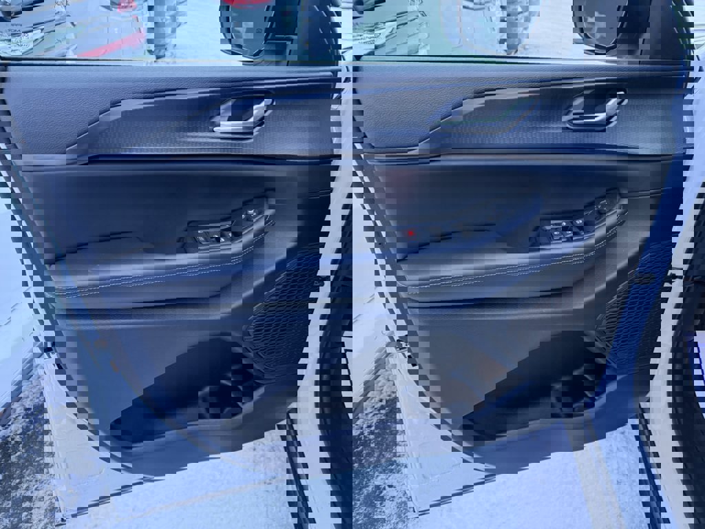 Used 2024 Jeep Grand Cherokee Laredo w/ Luxury Tech Group I image 15