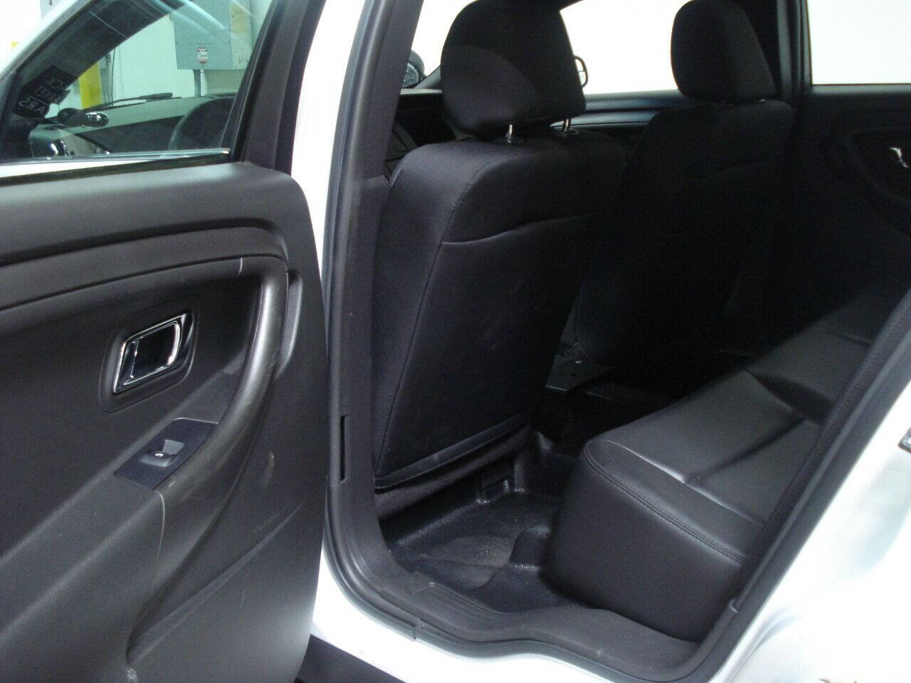 Used 2016 Ford Taurus Police Interceptor AWD w/ Ready For The Road Package image 38