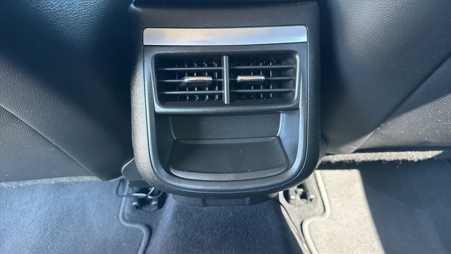 Used 2019 Chevrolet Impala LT FWD image 28
