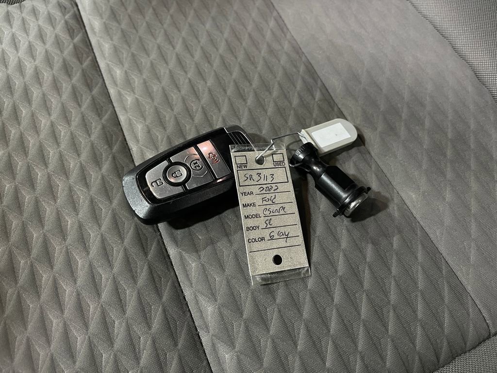 Used 2022 Ford Escape SE w/ Cold Weather Package image 35