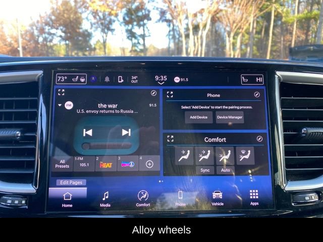 Used 2022 Chrysler Pacifica Touring-L image 20