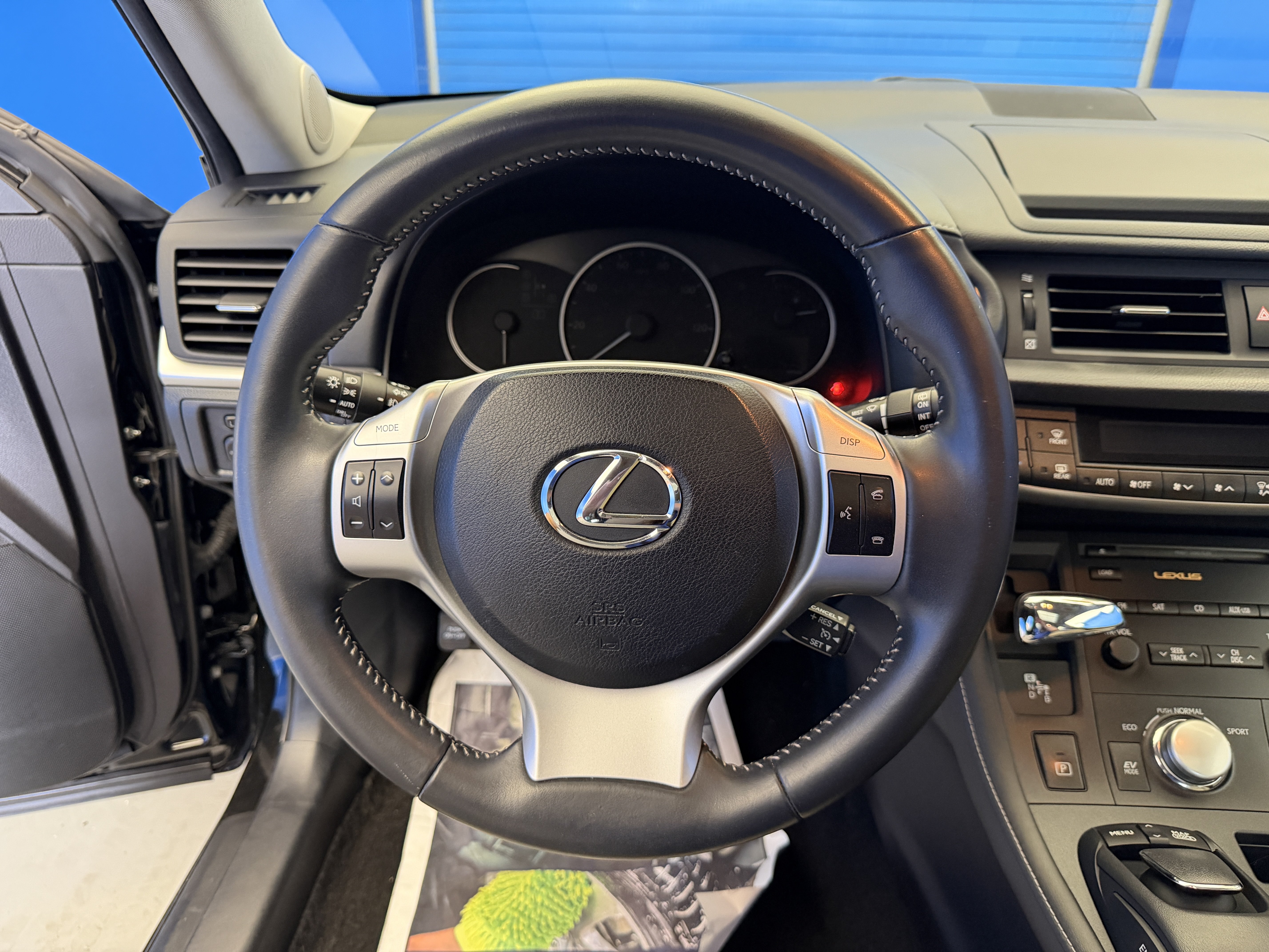 Used 2012 Lexus CT 200h Premium w/ Premium Audio Pkg FWD image 14