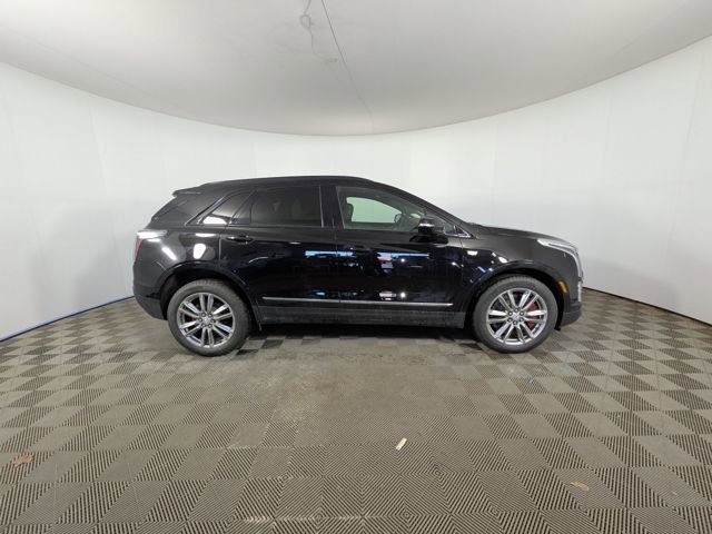 New 2026 Cadillac XT5 Sportv w/ LPO, Floor Liner Package image 2