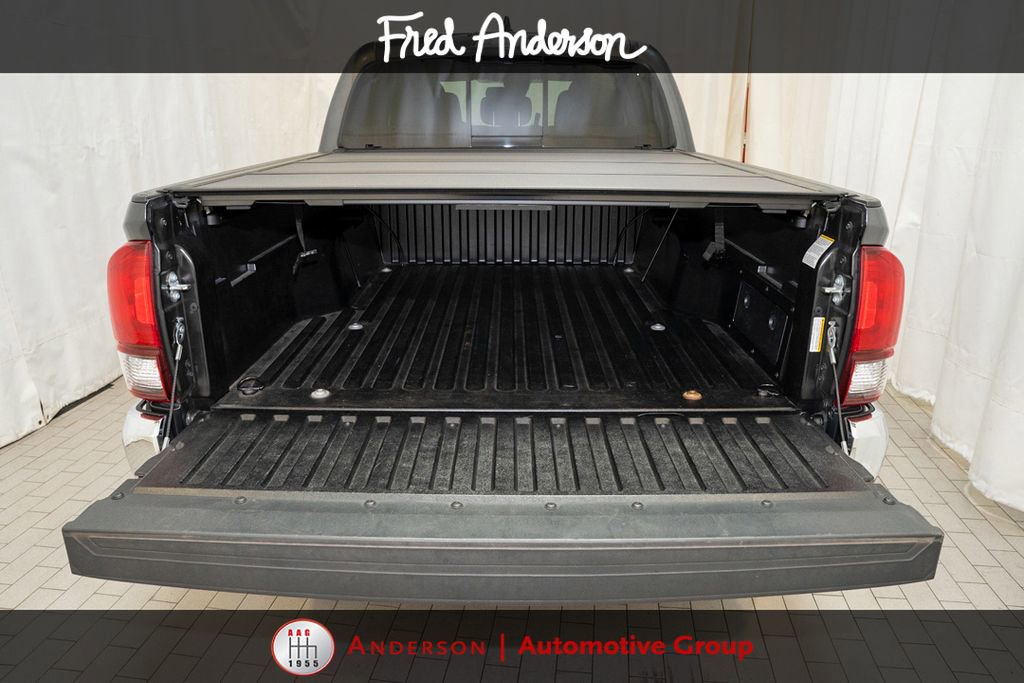 Certified 2023 Toyota Tacoma SR5 AWD/4WD image 5