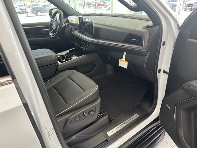 New 2026 Chevrolet Suburban Premier w/ Sun And Tow Package image 17