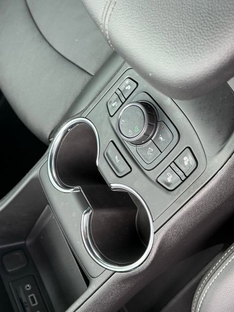 Used 2022 GMC Terrain SLT w/ Tech Package image 24